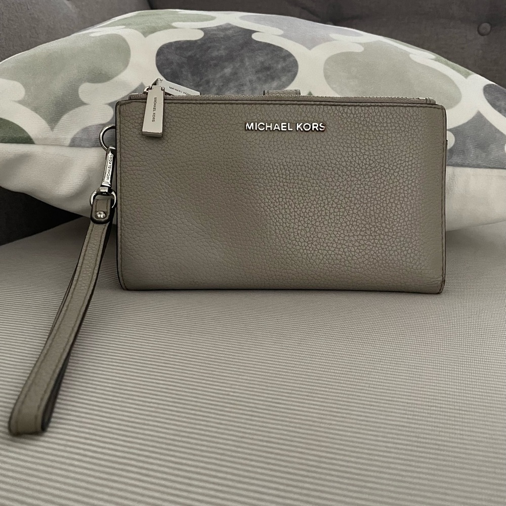 Michael Kors Leather Wristlet
